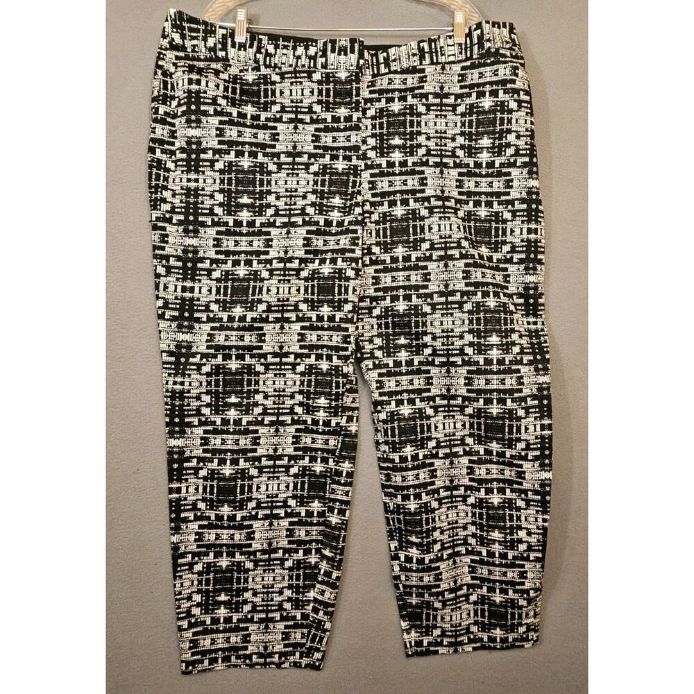 Alfani Black And White Geometric Tile Print Pants, Sz 20w Inseam 26.5 Crop Flood
